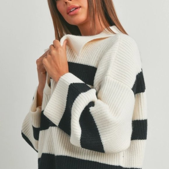 Trista Wide Striped V-Neck Sweater | Women's White and Black Fall Top | Trendy - Picture 4 of 7
